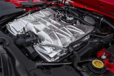 Jaguar F-Type SVR