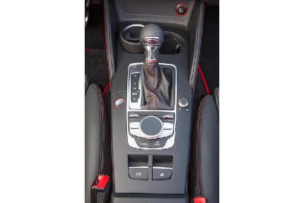 Audi S3 Cabrio, Mittelkonsole, Schalthebel