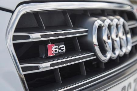 Audi S3 Cabrio, Khlergrill