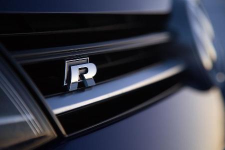 VW Golf R, Khlergrill, Typenbezeichnung