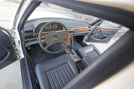 Mercedes-Benz 380 SE, Cockpit