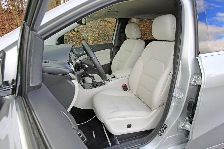 Mercedes B 200 NGD, Fahrersitz