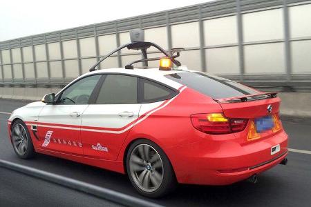 Forschungsobjekt: Ein mit auffälligem Sonsor-Krönchen aufgerüstetes BMW 3er Gran Coupé.