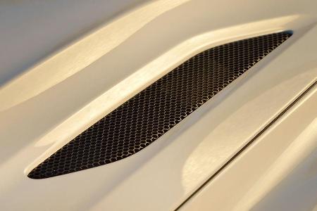 Aston Martin Vanquish Volante, Luftschlitz