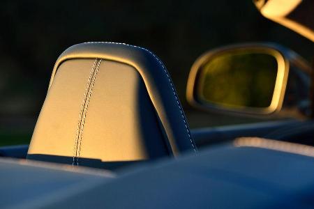 Aston Martin Vanquish Volante, Kopfsttze