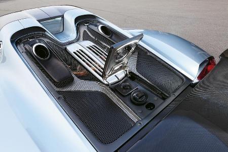 Porsche 918 Spyder, Motor
