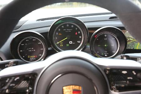 Porsche 918 Spyder, Rundinstrumente