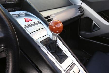 Porsche Carrera GT, Mittelkonsole