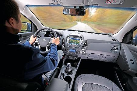 Hyundai ix35 2.0 GDI 4WD, Fahrersicht, Cockpit
