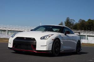 Nissan GT-R im Fahrbericht