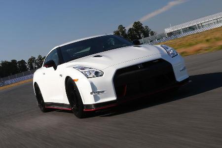 Nissan GT-R, Frontansicht