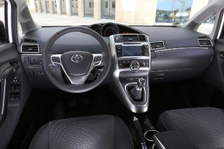 Toyota Verso 1.6 D-4D Life, Cockpit