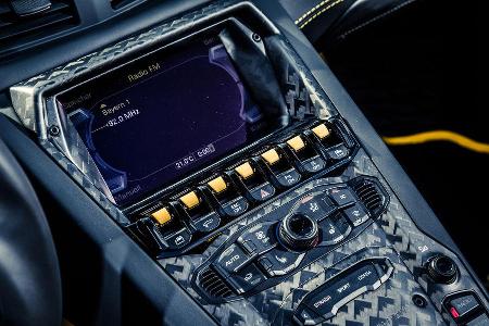 Mansory-Lamborghini Aventator Carbonada, Bedienelemente