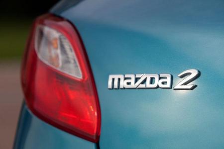 Mazda 2, Modellbezeichnung