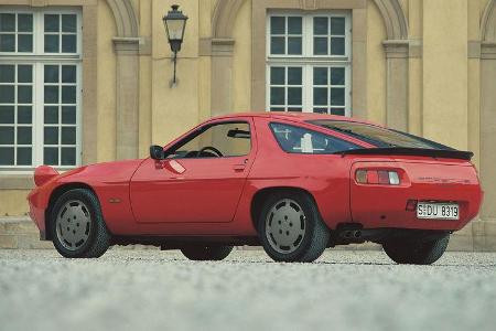 Porsche 928