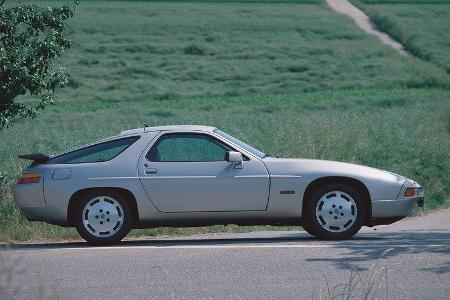 Porsche 928