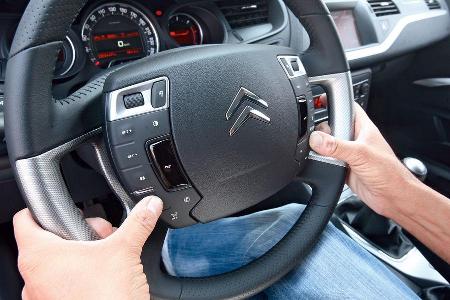 Citron C5 Tourer HDI 140, Lenkrad