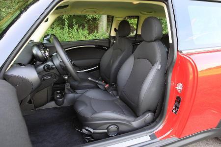 Mini Clubman One D, Cockpit, Fahrersitz