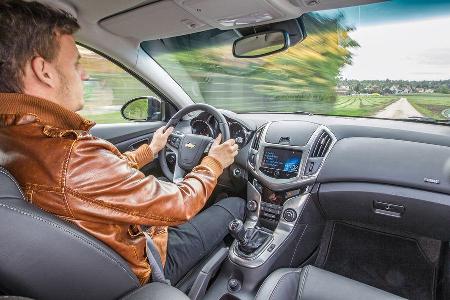 Chevrolet Cruze SW, Cockpit, Lenkrad