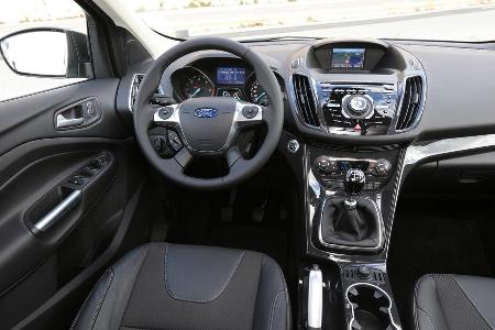 Ford Kuga 2.0 TDCi 4x4, Cockpit, Lenkrad