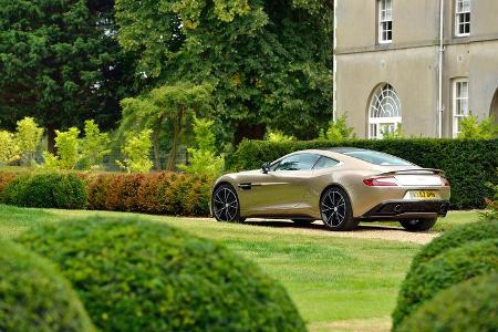 Aston Martin Vanquish, Heckansicht