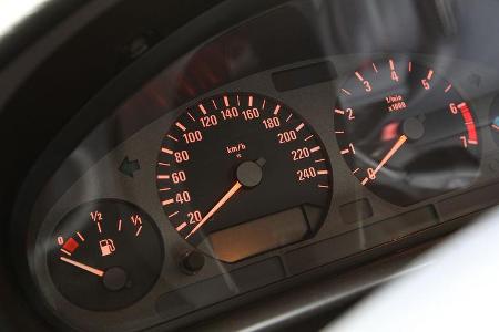 BMW 316i, Rundinstrumente