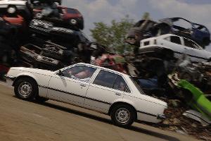 So fährt sich der Opel Rekord E 2.0S Berlina