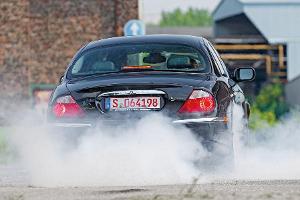 Jaguar S-Type V8, Heckansicht