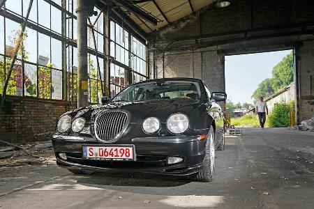 Jaguar S-Type V8,
