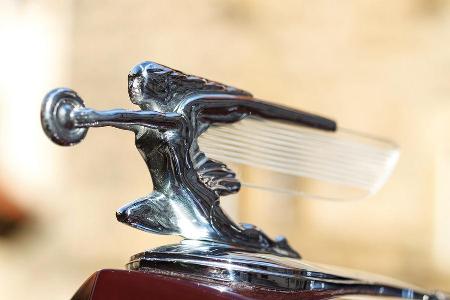 Packard 120 Convertible, Khlerfigur