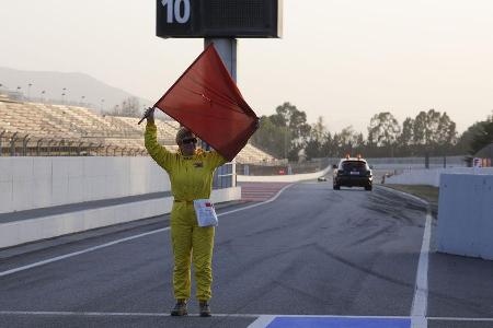 Rote Flagge - Barcelona - F1-Test - 2016