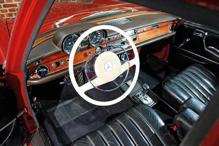 Mercedes 280 S, Cockpit, Lenkrad