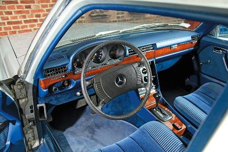 Mercedes-Benz 280 SE, Cockpit, Lenkrad