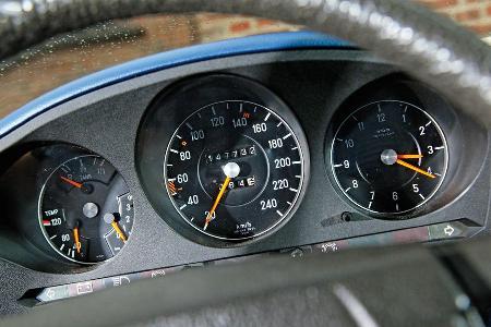 Mercedes-Benz 280 SE, Rundinstrumente
