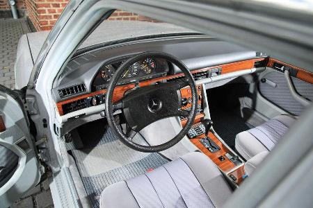 Mercedes-Benz 300 SE, Cockpit, Lenkrad