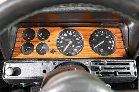Opel Commodore GS/E, Rundinstrumente