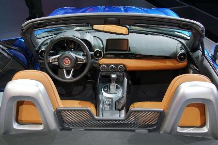 11/2015 Fiat 124 Spider leaked