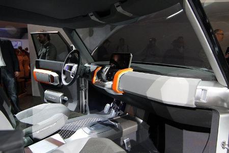 Land Rover Defender / DC100 Concept