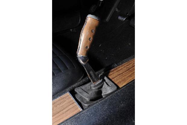 Dodge Challenger R/T 383, Baujahr 1970, Schalthebel