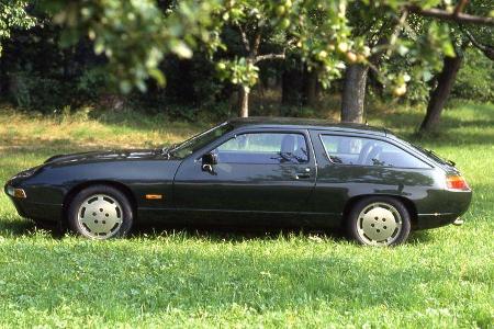 Historisches Vorbild? 1984 wurde vom Porsche 928 eine Kombiversion mit vier Türen gefertigt.