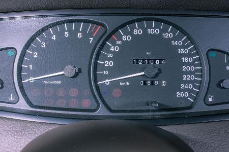 Opel Omega B Mv6, Rundinstrumente