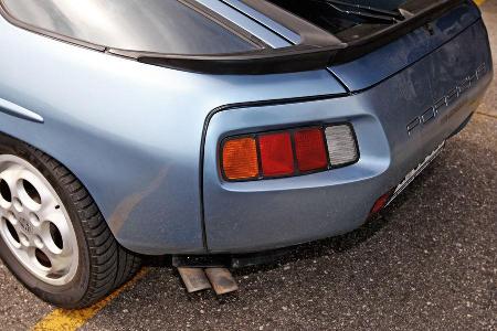 Porsche 928 S, Heckleuchte, Endrohre