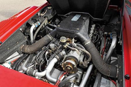 Lamborghini Countach, Motor