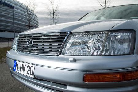 Lexus LS 400, Khlergrill