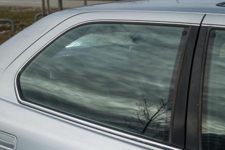 Lexus LS 400, Seitenfenster