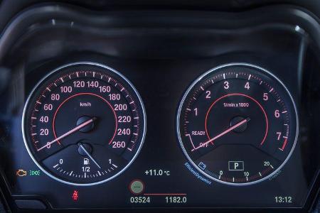 BMW 120i, Rundinstrumente