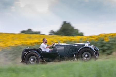 Aston Martin MK II, Seitenansicht