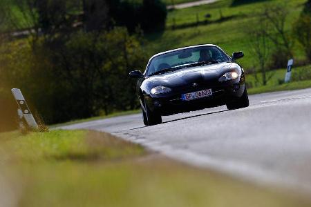 Jaguar XK8, Frontansicht