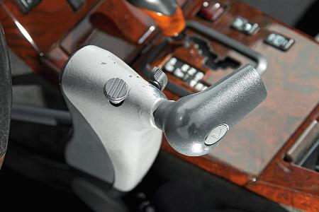 Mercedes-Benz SL 600, Feststellbremse