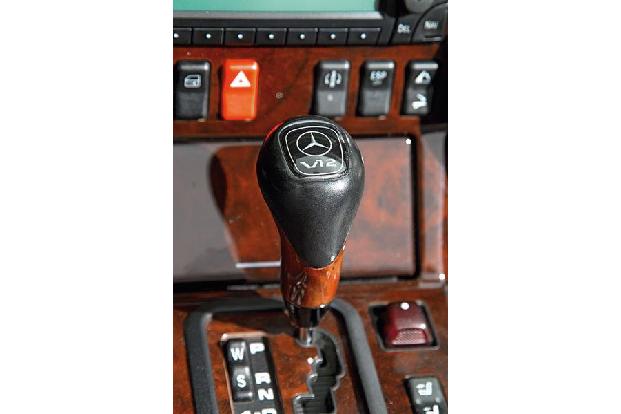 Mercedes-Benz SL 600, Schalthebel